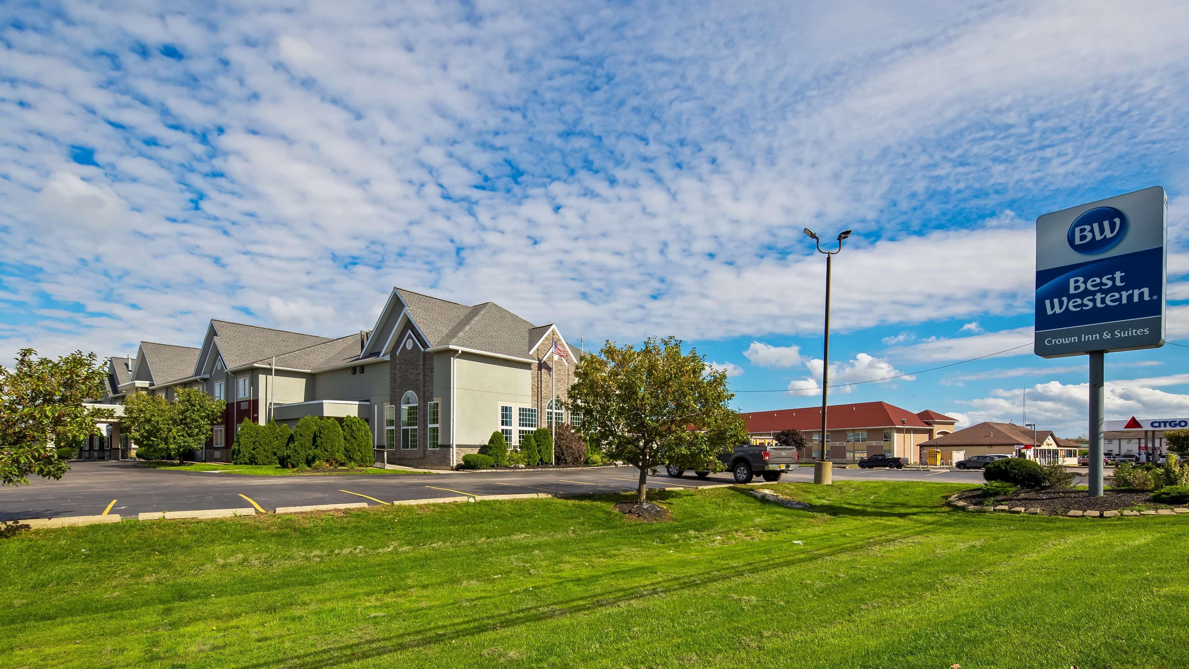 Best Western Crown Inn & Suites - Batavia Exterior photo
