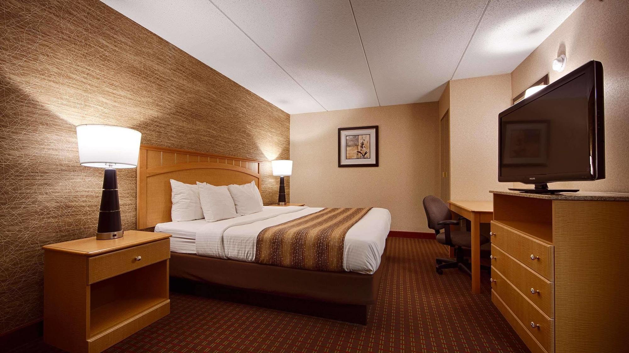 Best Western Crown Inn & Suites - Batavia Exterior photo
