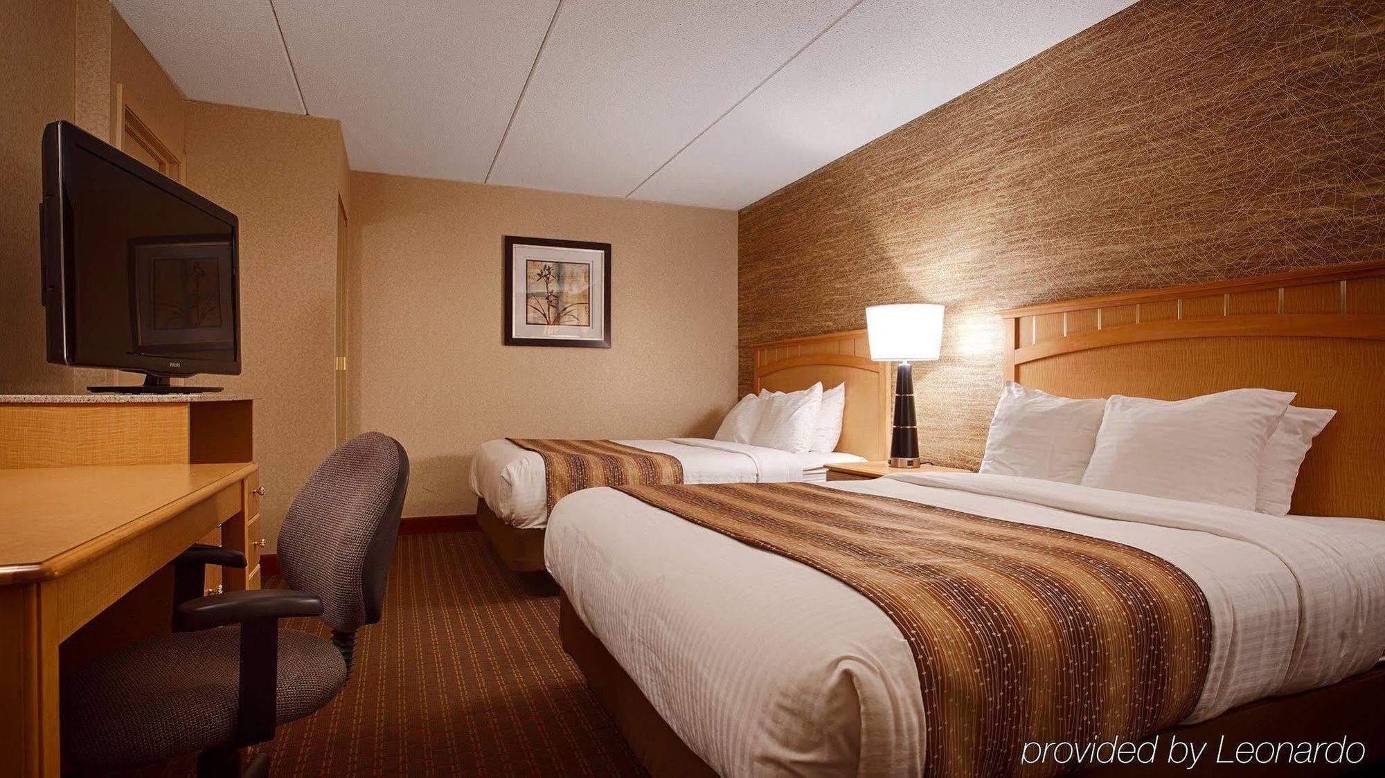 Best Western Crown Inn & Suites - Batavia Exterior photo